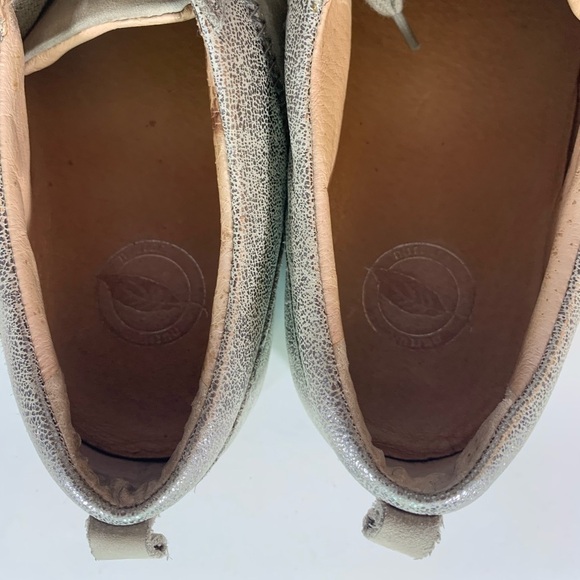 Nurture Watsonn Sneakers - Picture 10 of 11